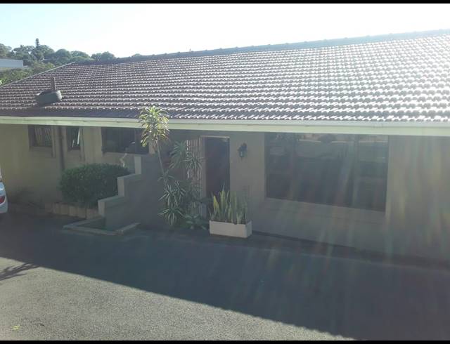 3 BEDROOM FREESTANDING RENTED IN BEREA WEST